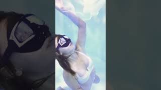 自由潜水训练视频解析：PADI Freediving: Dance of White Veils Underwater #freediving #shorts #underwater